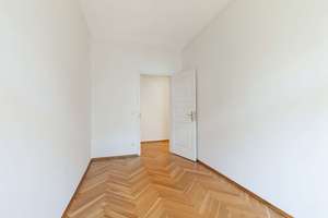 Zeitloser Altbaucharme trifft moderne Substanz – Die vollständige Adresse der Immobilie erhältst du vom Anbieter., 10245 Friedrichshain, Berlin – Vorschaubild 13