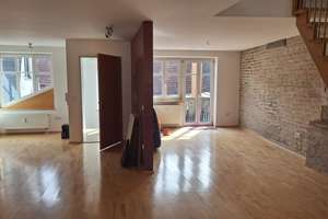 Charmante Maisonette-Dachgeschoßwohnung in bester Lage in der Augsburger Altstadt – Die vollständige Adresse der Immobilie erhältst du vom Anbieter., 86150 Lechviertel, östl. Ulrichsviertel, Augsburg – Vorschaubild 8