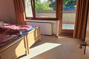 freistehendes Einfamilienhaus mit uneinsehbarem Garten in sehr ruhiger Sackgasse von Oldenburg – Die vollständige Adresse der Immobilie erhältst du vom Anbieter., 26131 Eversten, Oldenburg (Oldenburg) – Vorschaubild 9