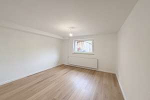 Gemütliche frisch modernisierte 1- Zimmer Wohnung in gepflegtem MFH mit nur 6 Einheiten in Eutin – 23701 Eutin – Vorschaubild 3