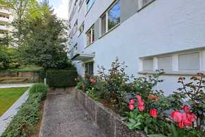 Topp-Lage Nerotal in Wiesbaden. 
Vermietete 2,5 Zimmerwohnung mit Blick über die Stadt – Wiesbaden – Vorschaubild 2