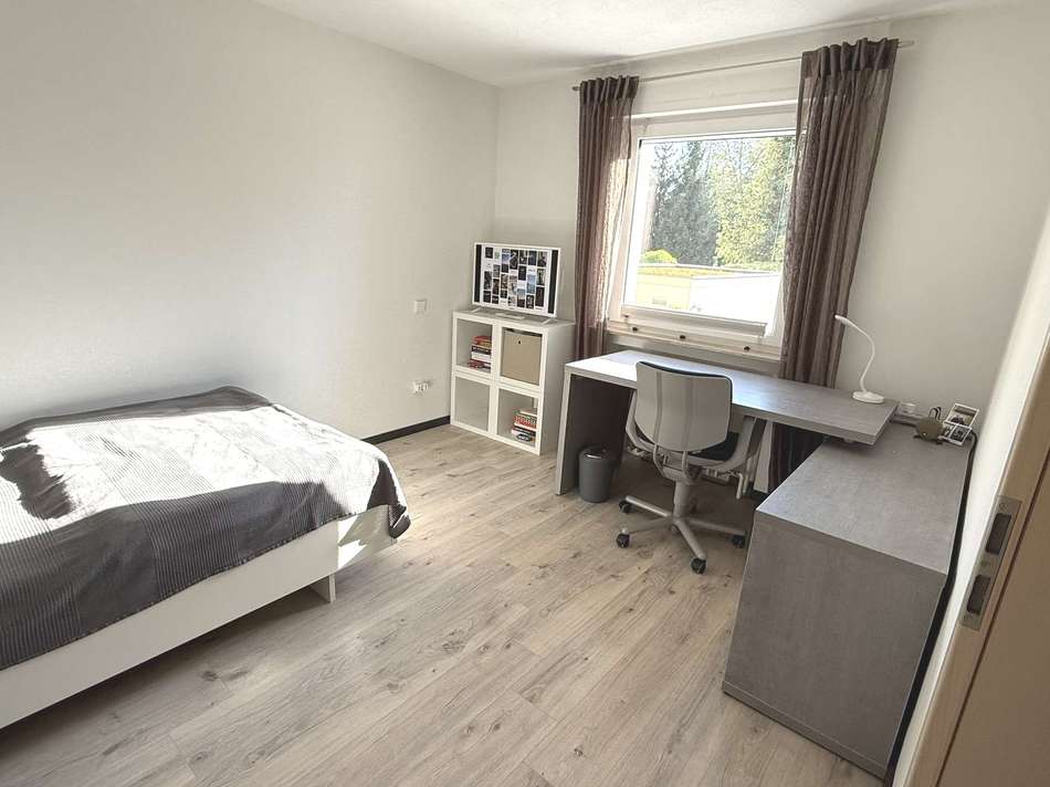 Schlafzimmer UG