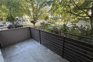 Eigener 314 m² Garten: Renovierte 4-Zimmer-Eigentumswohnung mit 2 Balkonen, provisionsfrei – 93049 Westenviertel, Regensburg – Vorschaubild 12