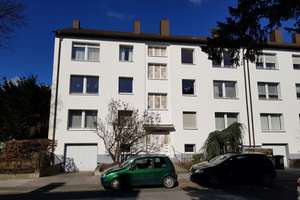 5-Zimmer-Wohnung mit Balkon und 2 Gärten