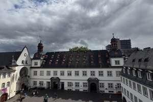 Altstadt-Traum am Jesuitenplatz!  Designwohnung mit Klimaanlage & Einbauküche – Erstbezug