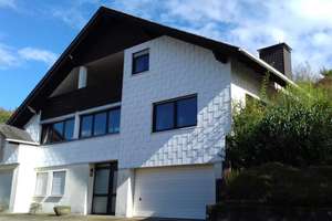 Marko Winter Immobilien: Elztal-Dallau: Schönes geräumiges Haus in sonniger Lage – Die vollständige Adresse der Immobilie erhältst du vom Anbieter., 74834 Elztal – Vorschaubild 2