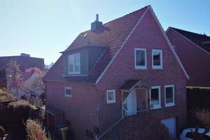 Hochwertig modernisiertes Einfamilienhaus in Emden-Wolthusen – Die vollständige Adresse der Immobilie erhältst du vom Anbieter., 26725 Wolthusen/Neubaugebiet, Emden – Vorschaubild 2