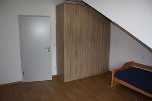 Anzeige pausiert ###Möblierte 3 Zimmer DG-Wohnung / 59m2 in München-Trudering /  Warmmiete 1205 Euro – Sulzer-Belchen-Weg 27a, 81825 Waldtrudering, München – Vorschaubild 7