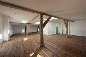 Charmante Altbauwohnung 2.OG & Dachstudio - Erstbezug n. Vollrenovierung | Lübeck St. Lorenz Nord