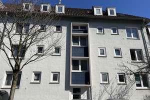 Gemütliche 3-Zimmerwohhnung in ruhiger Lage in Essen-Holsterhausen – Langenbeckstraße 9, 45130 Holsterhausen, Essen – Vorschaubild 2