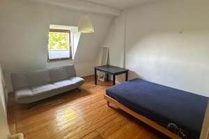 Helles 16m2 Zimmer in Zentraler 3-er WG in der Nähe von Mühlburger Tor
