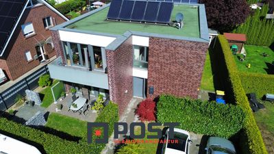 Hochwertige, großzügige Wohnung (1. OG) in zentraler Lage