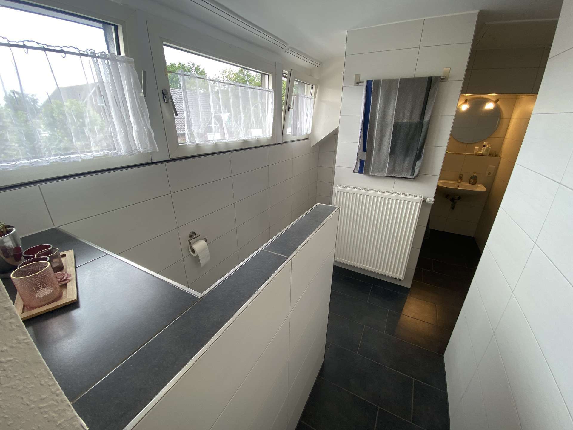 Immobilie in Südlohn - Attraktive Dachgeschosswohnung mit großer Terrasse und zwei PKW-Stellplätzen in ruhiger Wohnlage! - Bild 0