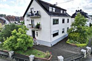 Gepflegtes Drei- bis Vierfamilienhaus mit 3 Garagen in ruhiger Lage von Friedrichsthal – Die vollständige Adresse der Immobilie erhältst du vom Anbieter., 66299 Friedrichsthal – Vorschaubild 2