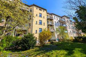 Denkmalschutz: Hochwertig saniertes MFH | Parkett, Balkone, Stellplätze, Einbauküchen – 4229 Kleinzschocher, Leipzig – Vorschaubild 3