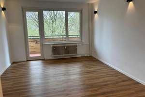 Bezugsfertige 3-Zimmer mit Balkon in Neukölln