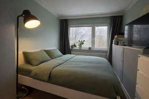 2 Zimmer mit Balkon  in Hamburg-Lokstedt – Julius-Vosseler-Straße 25, 22527 Lokstedt, Hamburg – Vorschaubild 3