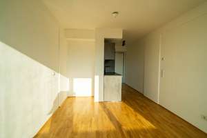 Gemütliches Apartment mit Balkon – Die vollständige Adresse der Immobilie erhältst du vom Anbieter., 93051 Großprüfening-Dechbetten-Königswiesen, Regensburg – Vorschaubild 1