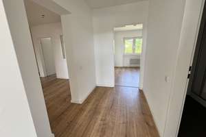 Zuhause mit 4 Zimmern und Balkon in Hamm (Sieg) – Ahornweg 4, 57577 Hamm (Sieg) – Vorschaubild 3