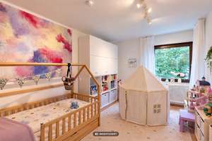 Großzügige Vier-Zimmer-Wohnung mit drei Balkonen und TG-Stellplatz im Dichterviertel – 60320 Dornbusch, Frankfurt am Main – Vorschaubild 5