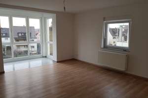 Sanierte 3 Zimmer Wohnung in Stuttgart, Bad Cannstatt – Beuthenerstr 14, 70374 Winterhalde, Stuttgart – Vorschaubild 1