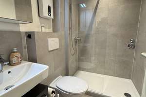 Modernisierte 2-Zimmer-City-Wohnung mit LOGGIA am Hansaring – Einzeln oder im lukrativen 3er-Paket! – Hansaring 76, 50670 Neustadt/Nord, Köln – Vorschaubild 5