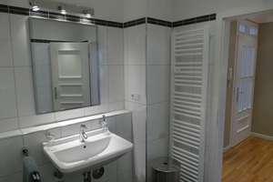 Möbliertes 2-Zi-Apartment mit Balkon in beliebter City-Lage  – Yorckstraße 2b, 40476 Derendorf, Düsseldorf – Vorschaubild 12