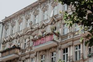 ++ Herrschaftliches Altbau-Juwel mit Erker in Bestlage ++