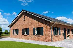 Moderne Neubau-Doppelhaushälfte in massiver Bauweise mit Garten - neuester Energiestandard – Am Rodelberg 1, 24306 Plön (Kreis) – Vorschaubild 4
