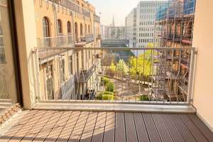 Großzügige Fünf-Zimmer-Wohnung mit Kamin, Concierge, Fitnessraum und Aufzug – Scharnhorststr.  6, 10115 Mitte (Ortsteil), Berlin – Vorschaubild 2