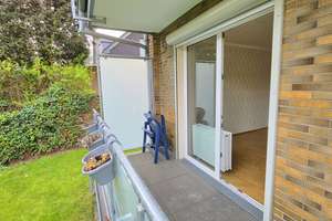 Rollstuhlgerecht, Garage, Badezimmer mit Fenster, riesiger Keller, elektrische Rolläden