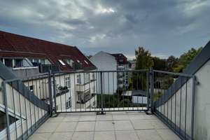 Schöne 2-Zimmer Dachgeschosswohnung in Niederschönhausen (Pankow) – Schillerstraße 12a, 13156 Niederschönhausen, Berlin – Vorschaubild 4