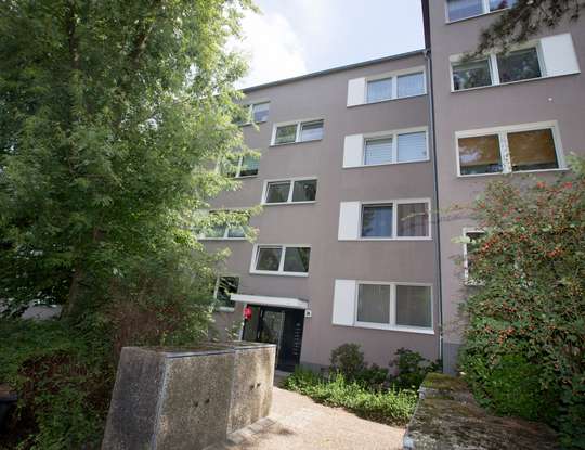 hwg - Schöne 3-Zimmer Wohnung mit Balkon zu vermieten!