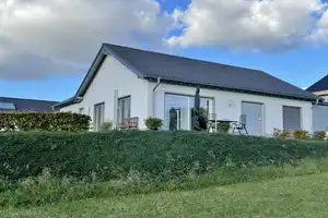 **Exklusives Wohnen im traumhaften Bungalow** – Bitburg-Prüm (Kreis) – Vorschaubild 3