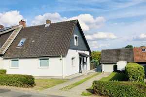 Idyllisches Einfamilienhaus mit großem Garten in Salzgitter-Bad – Salzgitter – Vorschaubild 1