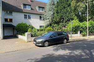 Das Objekt ist ein klassisches Mehrfamilienhaus in ruhiger Lage von Oberhausen – Hahnenstr. 1, 46047 Schlad, Oberhausen – Vorschaubild 4