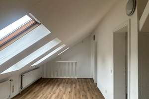 Helle 3-Zi.-Maisonette-Wohnung mit Balkon, nähe Trasse/Utopiastadt – Neue Friedrichstraße 22, 42105 Elberfeld, Wuppertal – Vorschaubild 14