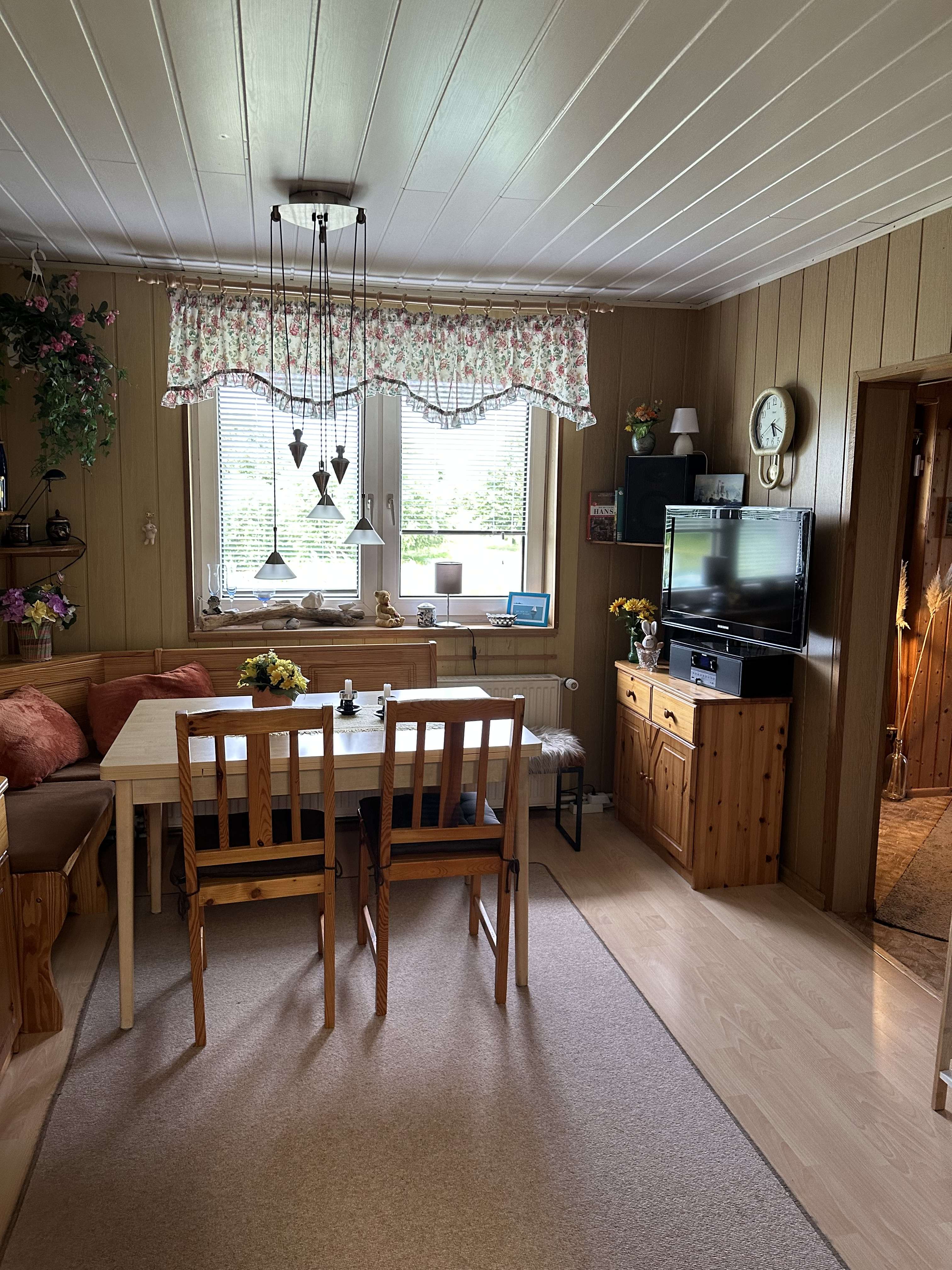 Immobilie in Damshagen - Traumhaftes Anwesen 3963 m² /Alleinlage gegenüber vom Gutshaus in Parin/ Blick auf den großen Teich - Bild 0