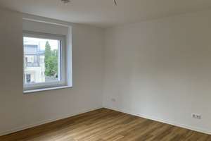 Gut geschnittene Vier-Zimmer-Wohnung mit 3 Balkonen – Hildebrandstraße 30, 76227 Durlach, Karlsruhe – Vorschaubild 10