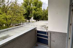 Helle 3-Zimmer-Wohnung mit Balkon und Blick ins Grüne in Berlin-Schmargendorf – Die vollständige Adresse der Immobilie erhältst du vom Anbieter., 14193 Schmargendorf, Berlin – Vorschaubild 12