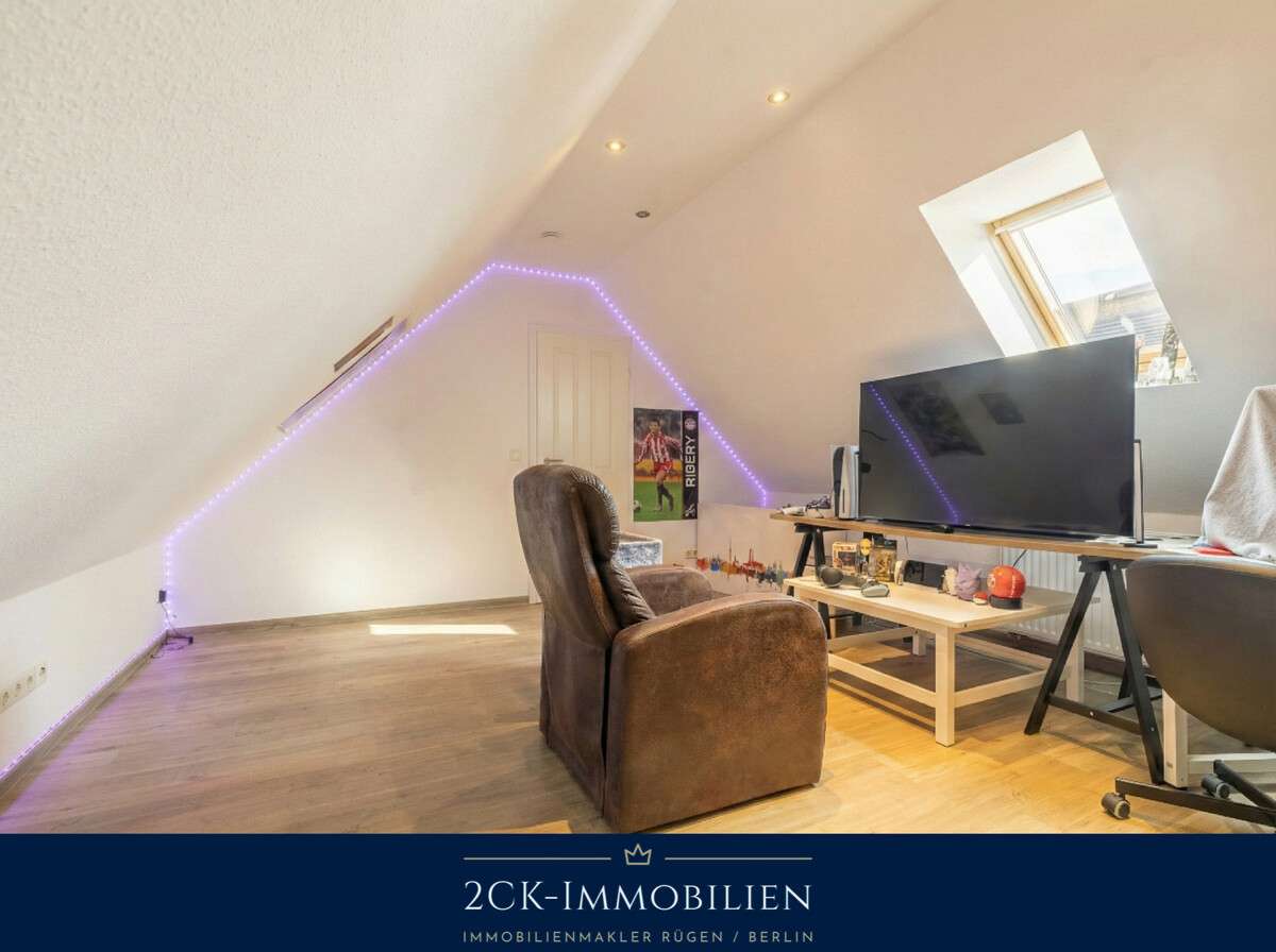 Immobilie in Baabe - Ostseebad Baabe: Moderne DHH, 5 Zimmer, 125 m², Seeblick, Kamin, 2 Bäder & Stellplätze! - Bild 1