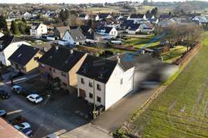 Charmantes Einfamilienhaus mit Modernisierungsbedarf in beliebter Ortsrandlage von Bornheim Kardorf – Rhein-Sieg-Kreis – Vorschaubild 1