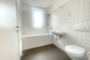  Moderne Maisonettewohnung für gemütliches Wohnen in Citynähe – Karolinenstraße 1a, 47137 Obermeiderich, Duisburg – Vorschaubild 11