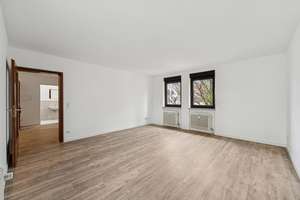 Renovierte 2-Zimmer-ETW mit Südwest-Loggia & TG-Stellplatz – Die vollständige Adresse der Immobilie erhältst du vom Anbieter., 82194 Gröbenzell – Vorschaubild 2
