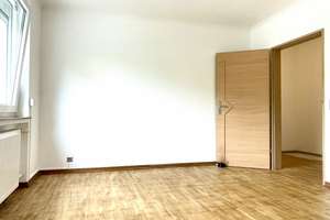 Modernisierte Wohnung: Ihrer Zukunft zuliebe! 3 Zim., Balkon, Parkett u. neues Duschbad! – Die vollständige Adresse der Immobilie erhältst du vom Anbieter., 30419 Vinnhorst, Hannover – Vorschaubild 18