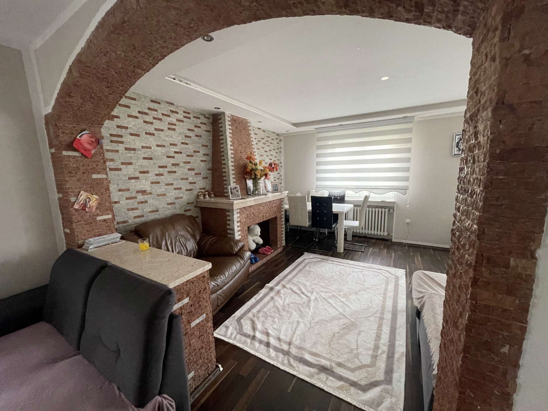 Immobilie in Lollar - ANGEBOT! Sehr schönes Einfamilienhaus mit Panaromablick, Parterre-Wohnung und Lagerfläche in Lollar - Bild 0