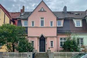 *Altbau-Ausbau-Projekt im Bahnhofsviertel*