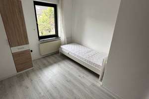 Großzügiges Einfamilienhaus mit Wintergarten, großem Garten & Garage – direkt am Aaper Wald. – Die vollständige Adresse der Immobilie erhältst du vom Anbieter., 40472 Rath, Düsseldorf – Vorschaubild 33