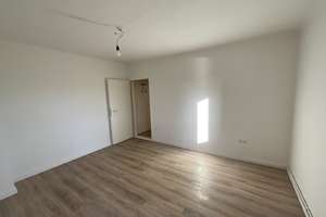 Renovierte 2-Zimmer-Wohnung mit neuem Badezimmer – Schönianstraße 22, 27570 Geestemünde, Bremerhaven – Vorschaubild 2