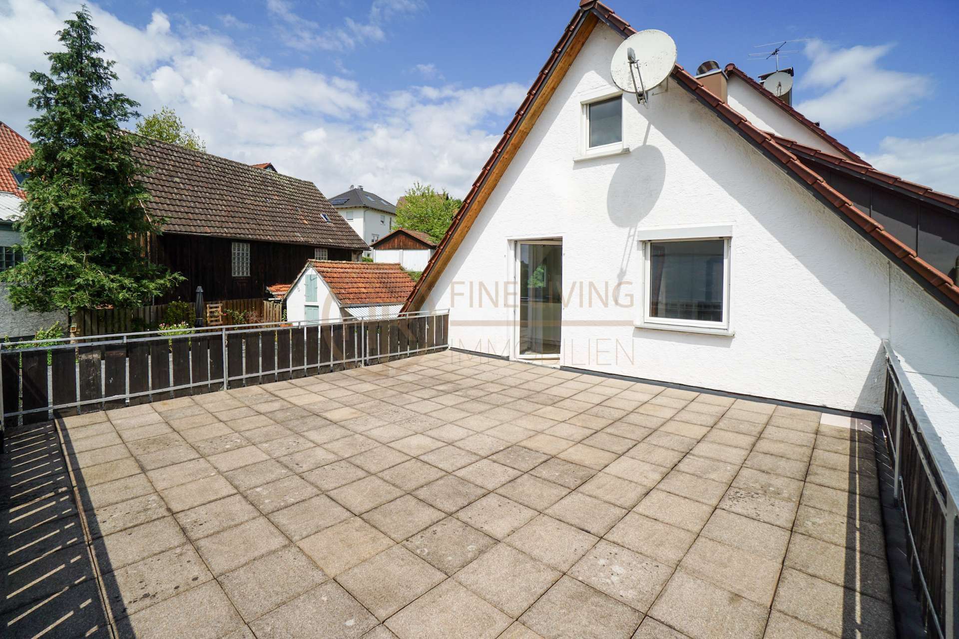 Immobilie in Rechberghausen - Charmantes Zweifamilienhaus mit Garten, Dachterrasse & 3 Garagen – viel Potenzial in Rechberghausen - Bild 0